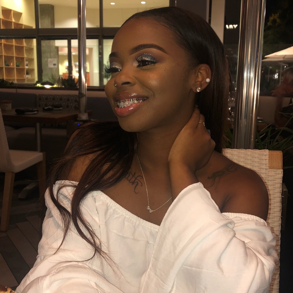 Meet your Posher, Nicole